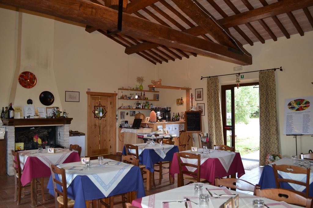 Agriturismo Il Merollo Hotel Тоди Екстериор снимка