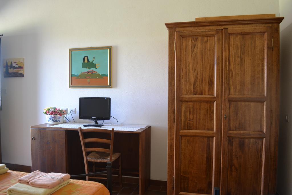 Agriturismo Il Merollo Hotel Тоди Екстериор снимка