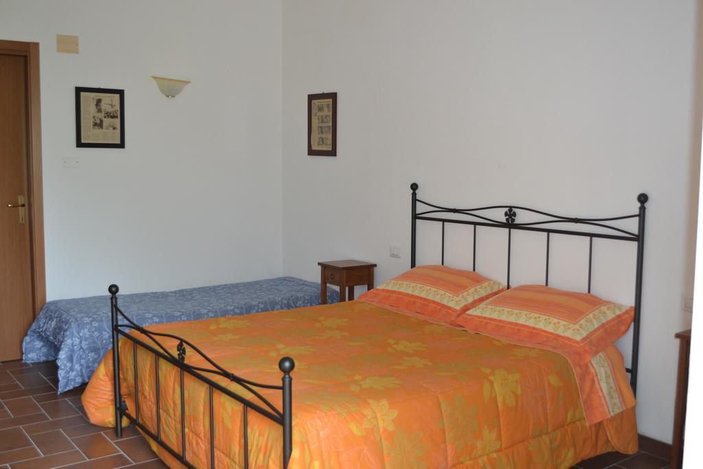 Agriturismo Il Merollo Hotel Тоди Екстериор снимка