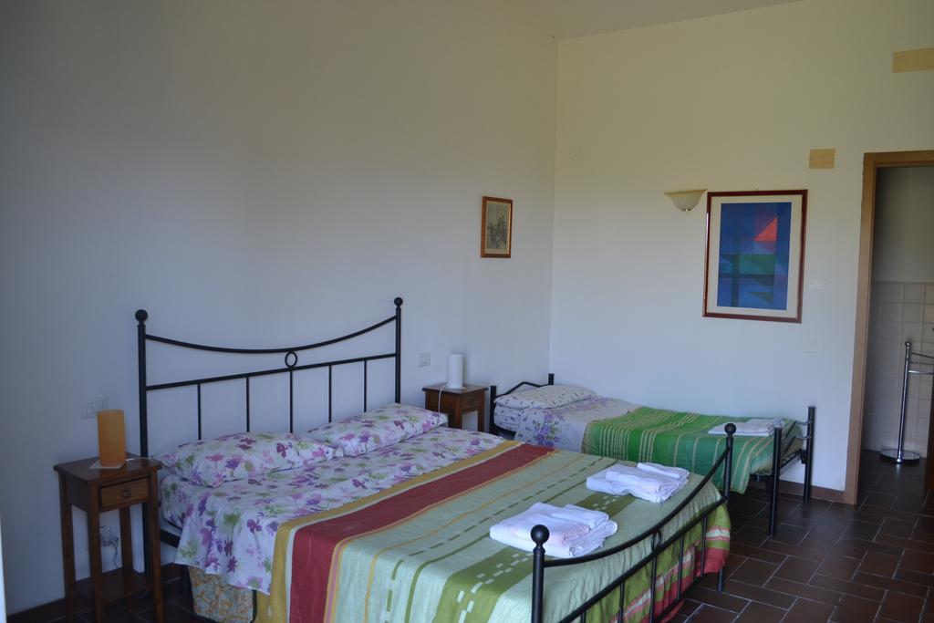 Agriturismo Il Merollo Hotel Тоди Екстериор снимка